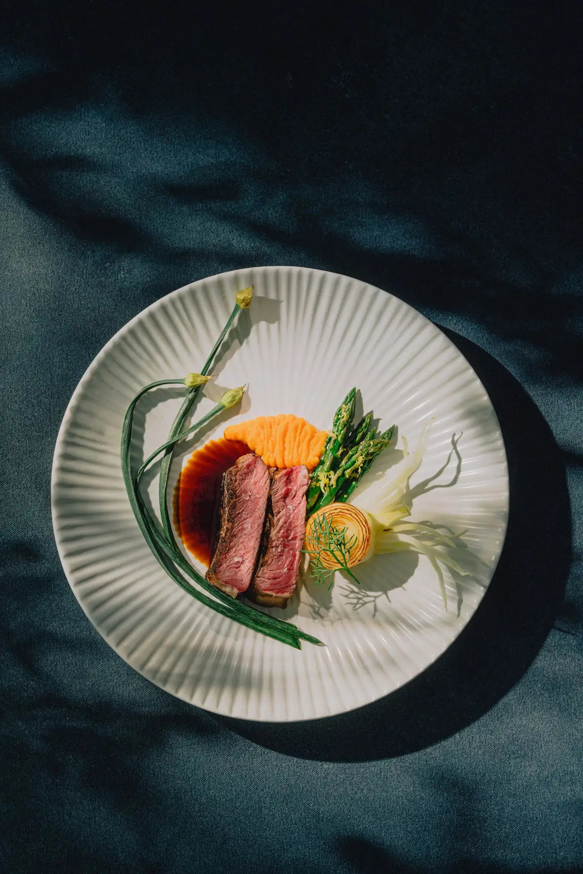 Lemon-Garlic Steak & Asparagus