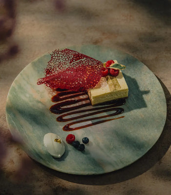 Greek Yogurt Cheesecake With Berries 