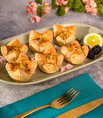Italian Pastries with Creamy Semolina Filling