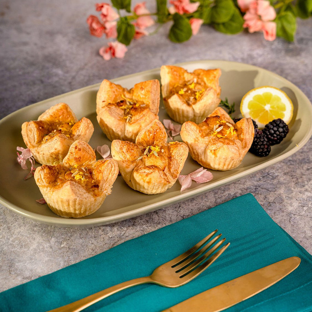 Italian Pastries with Creamy Semolina Filling