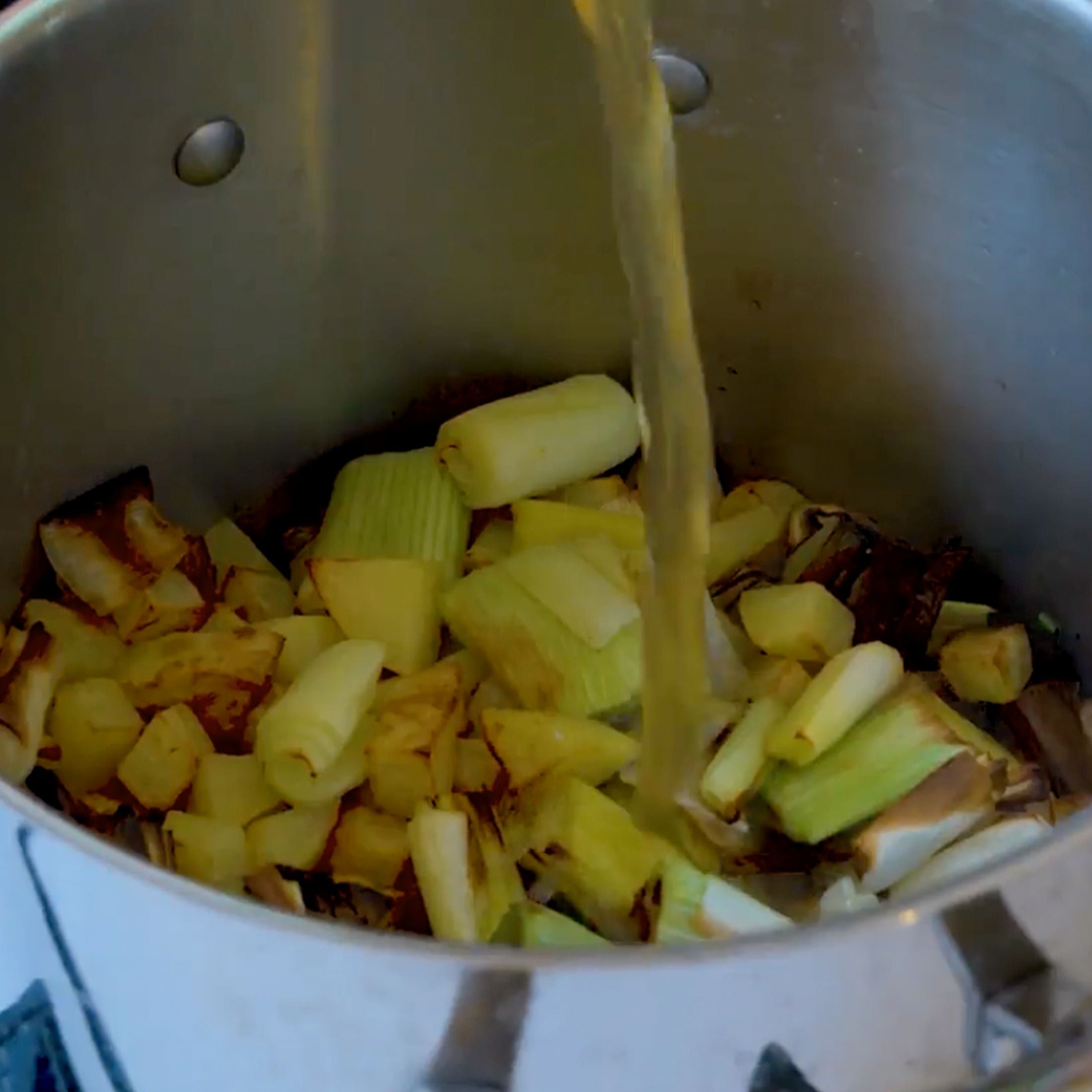 Creamy Roasted Leek and Potato Soup with Lentils Step 5